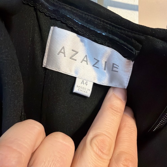 Azazie Alice Black Off-Shoulder Mermaid Gown Sweep Train Size 4 NWT - Picture 7 of 7